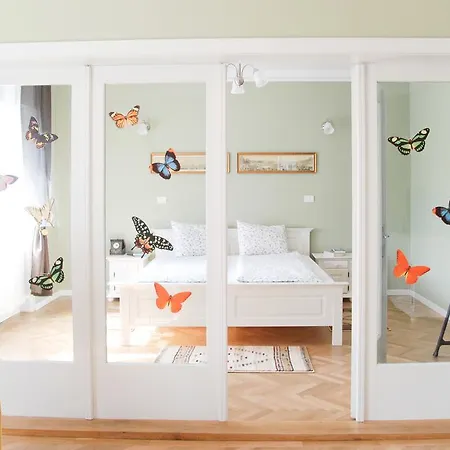Apartament House